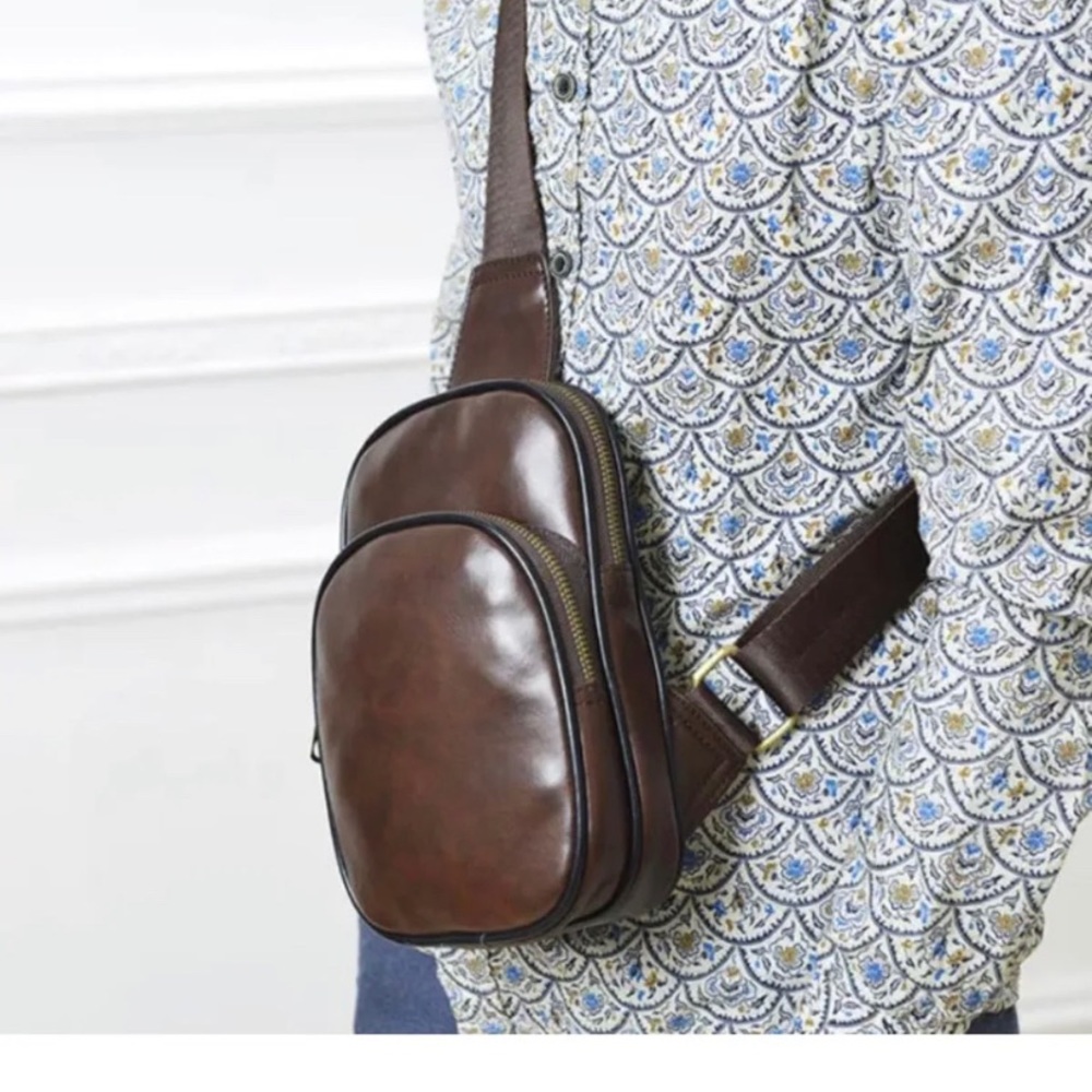 Men’s Leather Chest Cycle Sling Pack Shoulder Bag